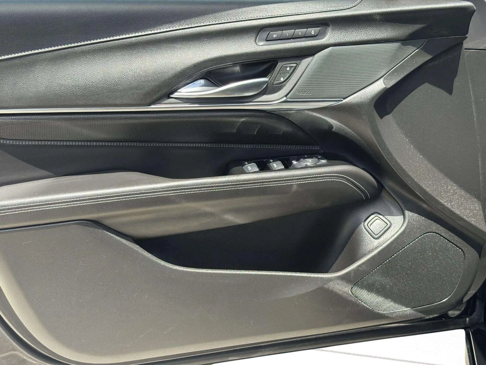 Cadillac CT4-V photo 18
