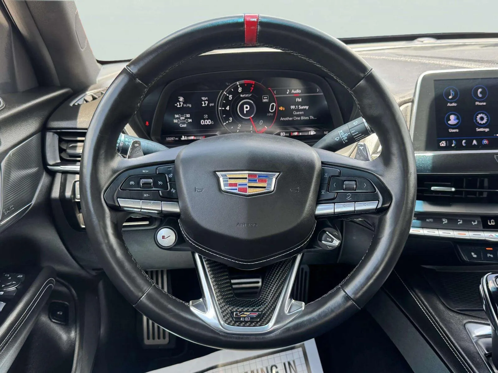 Cadillac CT4-V photo 29