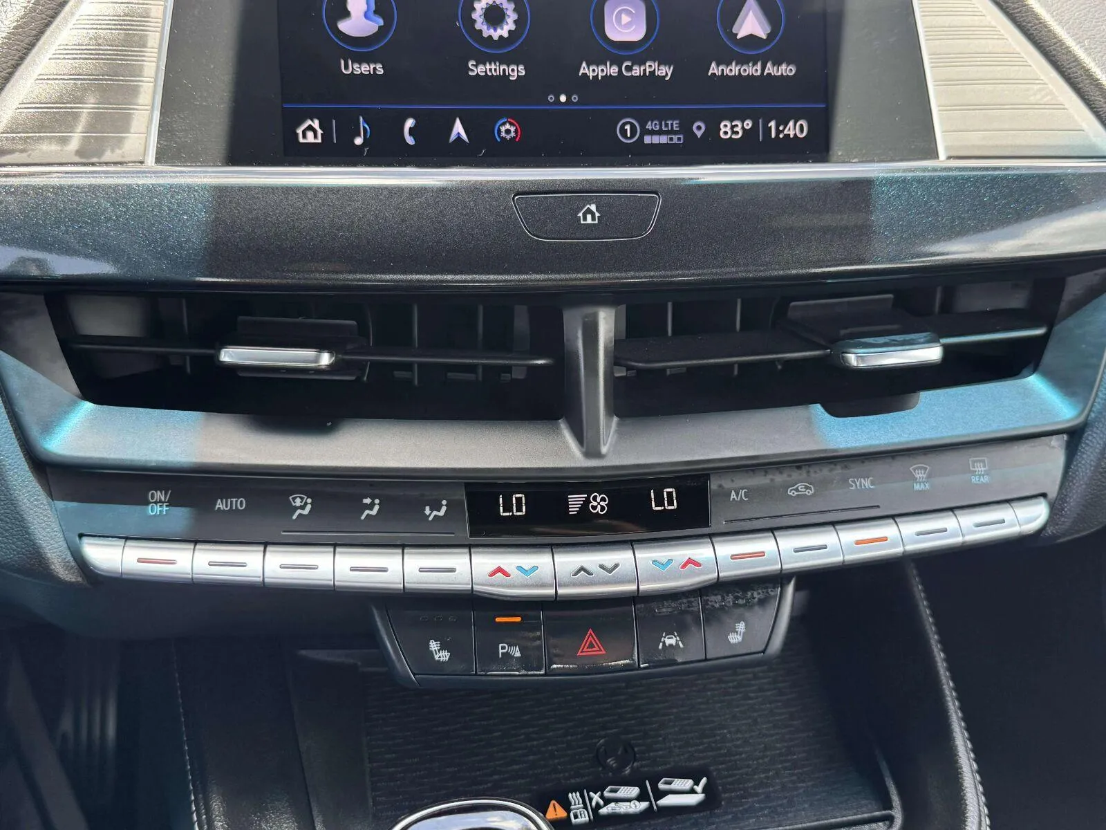 Cadillac CT4-V photo 32