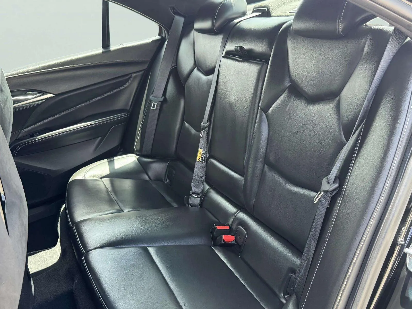Cadillac CT4-V photo 38