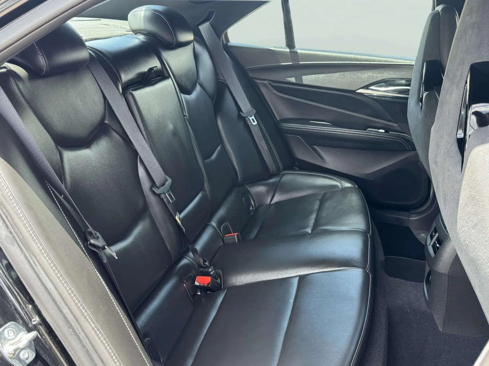 Cadillac CT4-V photo 44