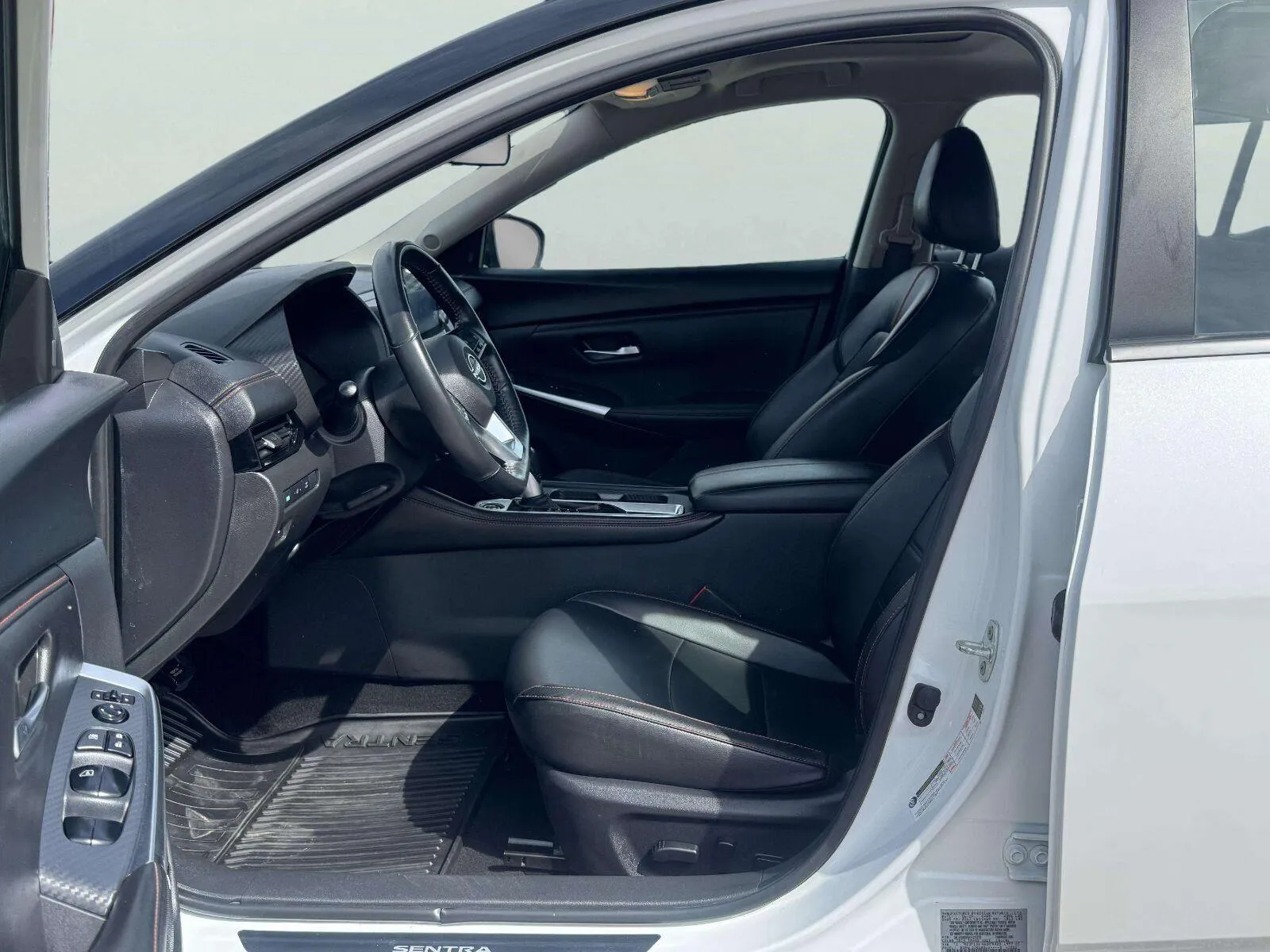 Nissan Sentra photo 16
