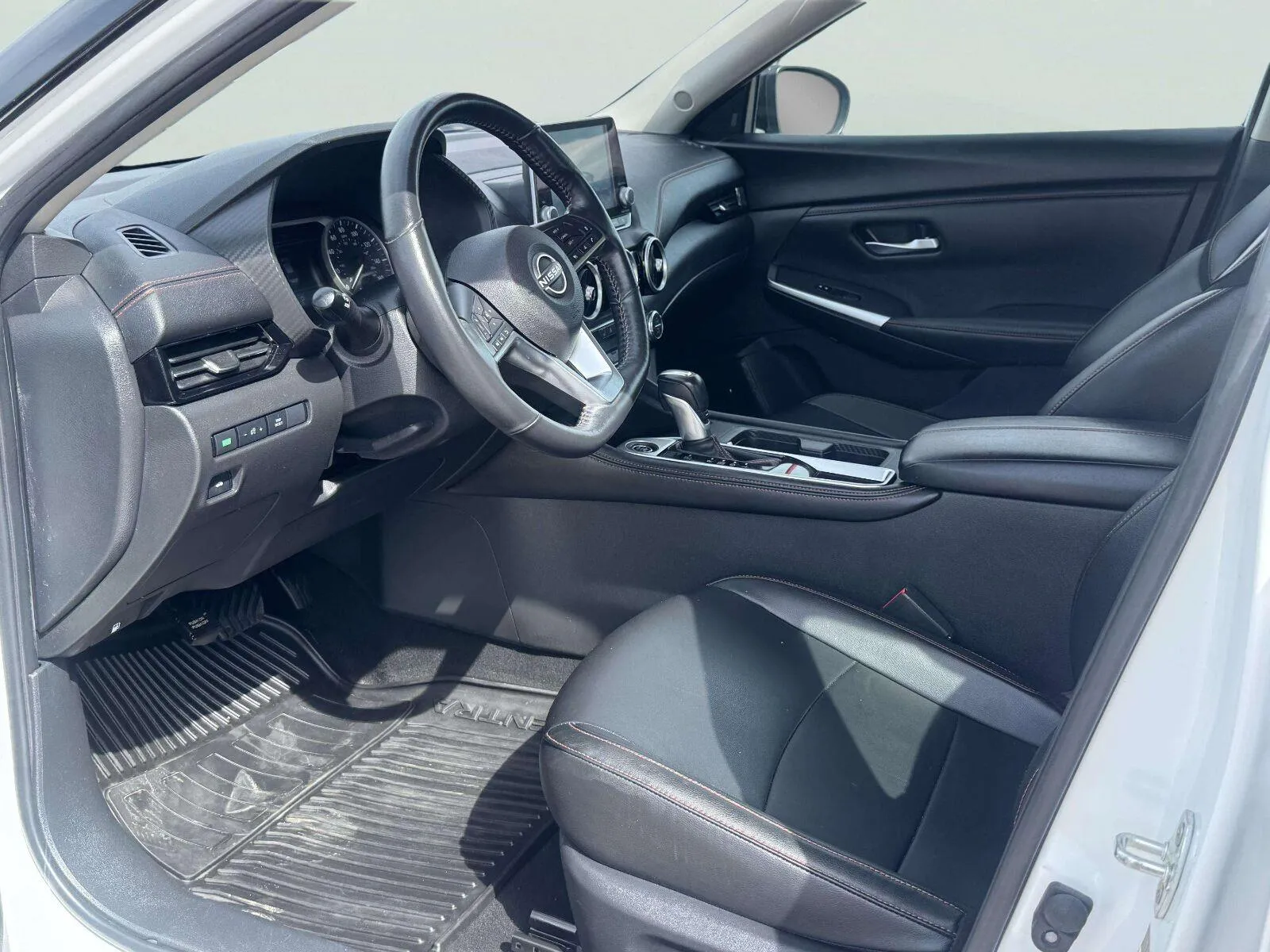 Nissan Sentra photo 21