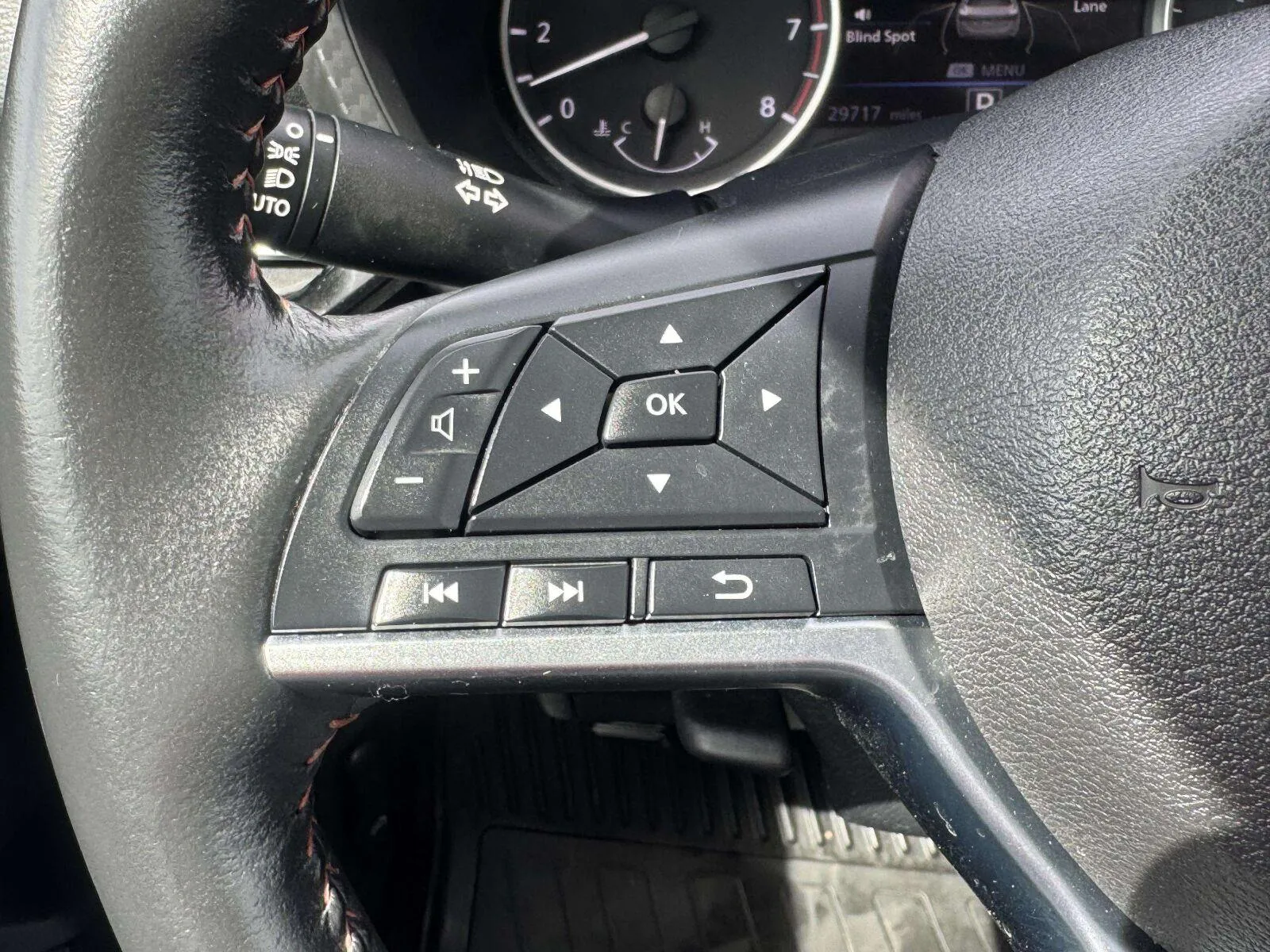 Nissan Sentra photo 26
