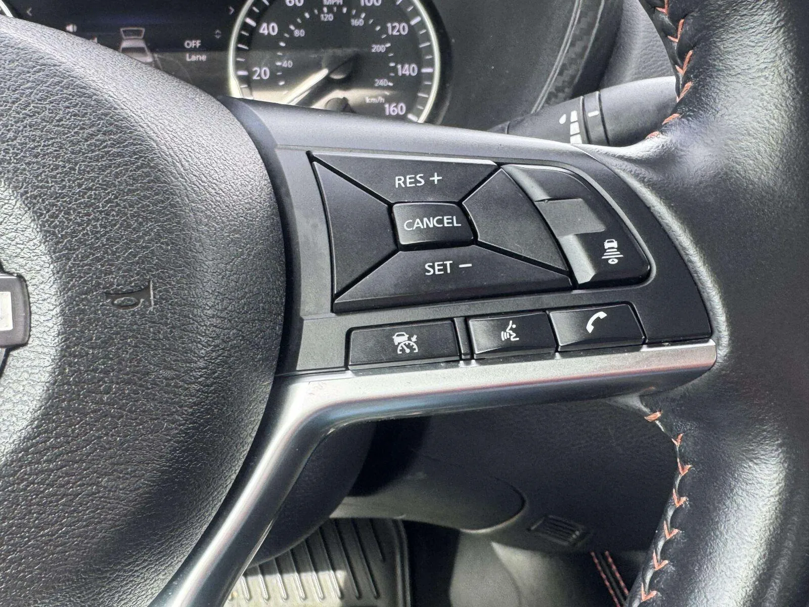 Nissan Sentra photo 28