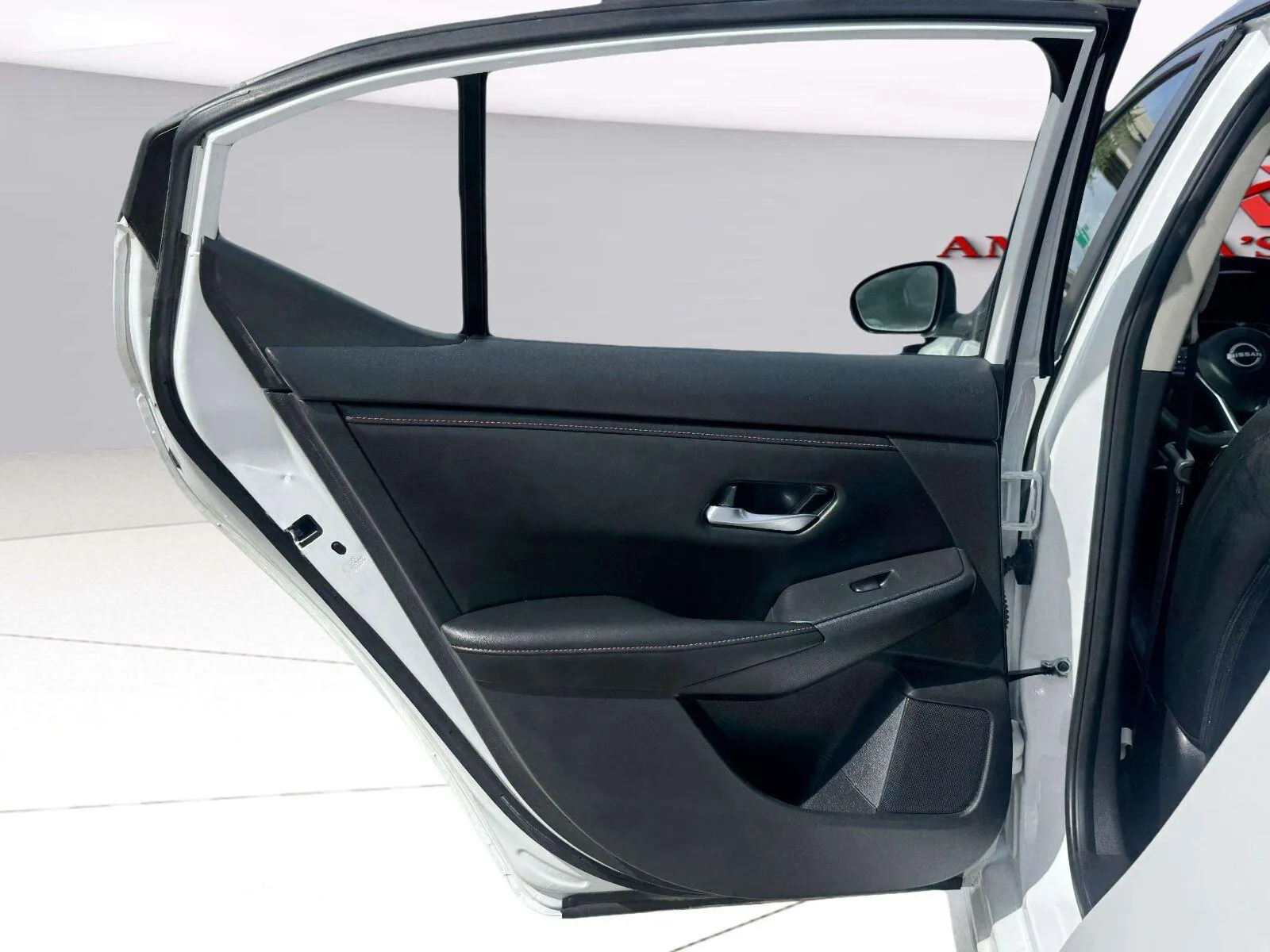 Nissan Sentra photo 35