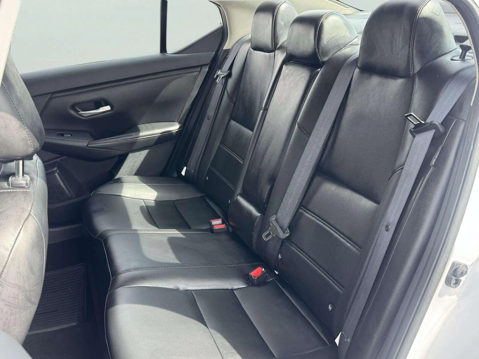 Nissan Sentra photo 38