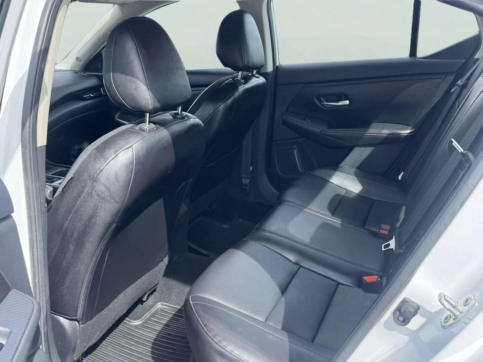 Nissan Sentra photo 39