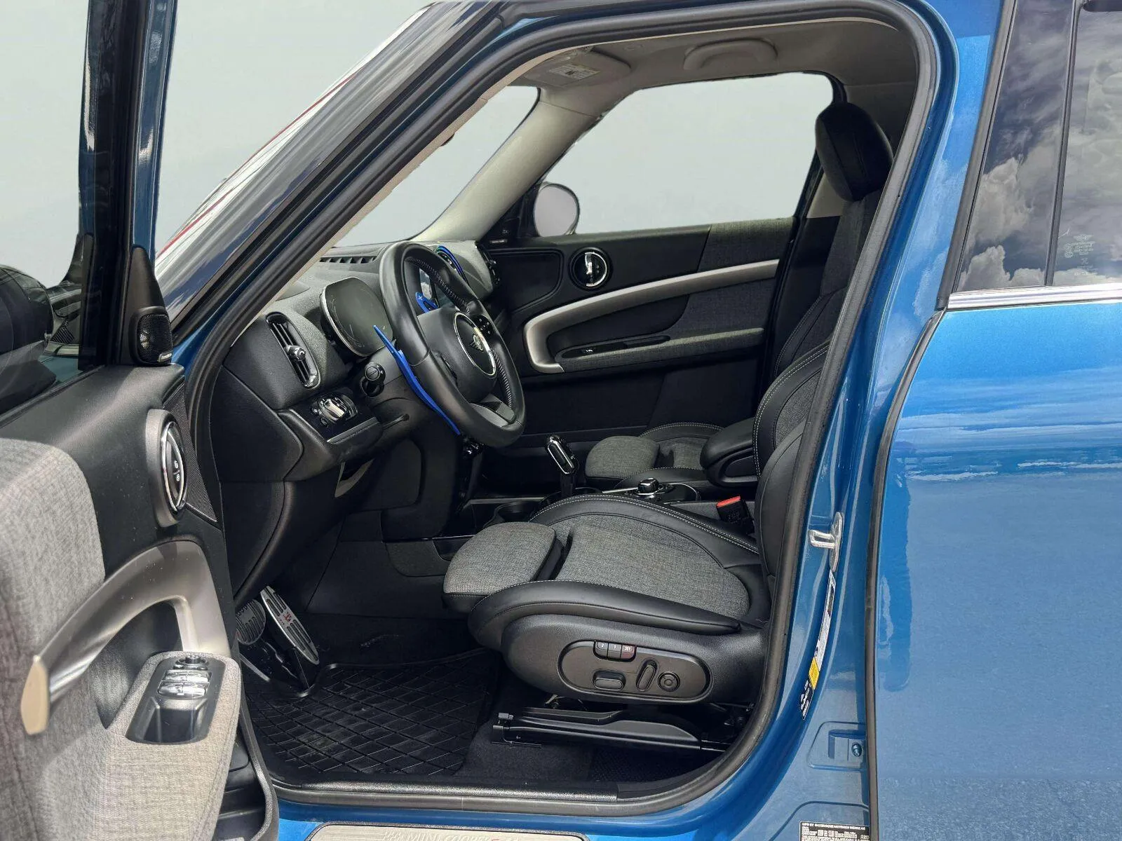 Mini Countryman photo 16