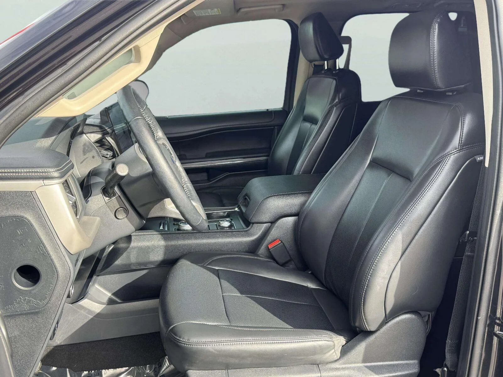 Ford Expedition photo 20