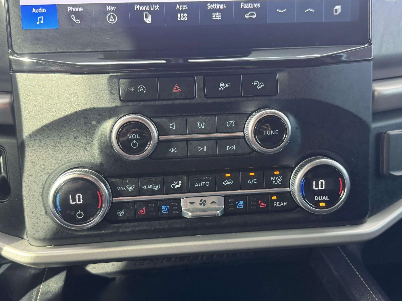 Ford Expedition photo 33