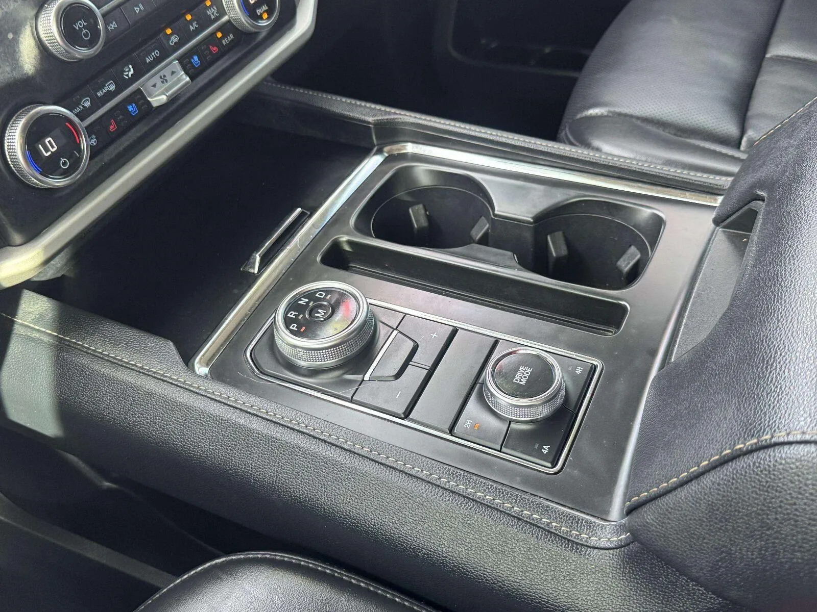 Ford Expedition photo 34