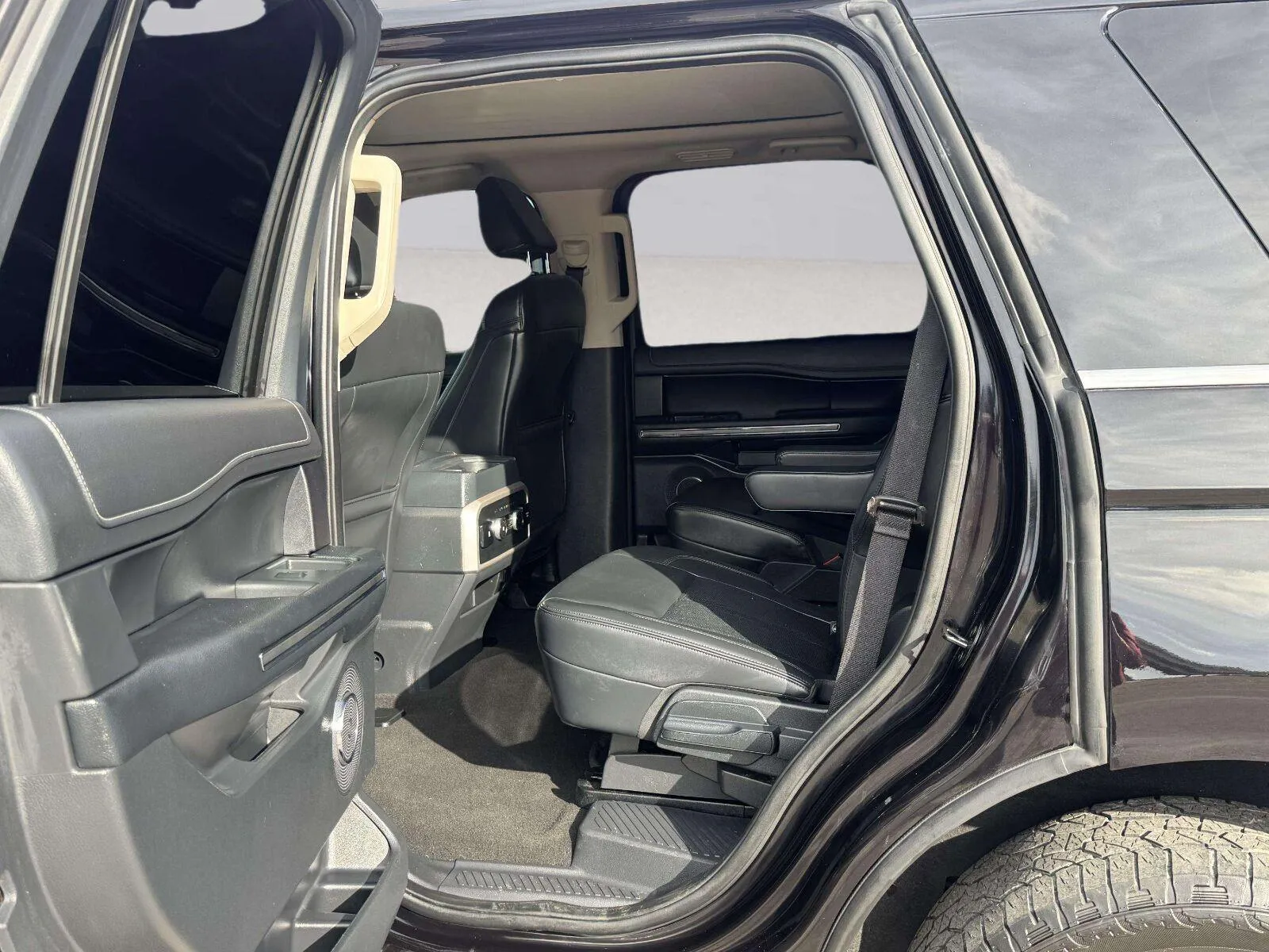 Ford Expedition photo 35