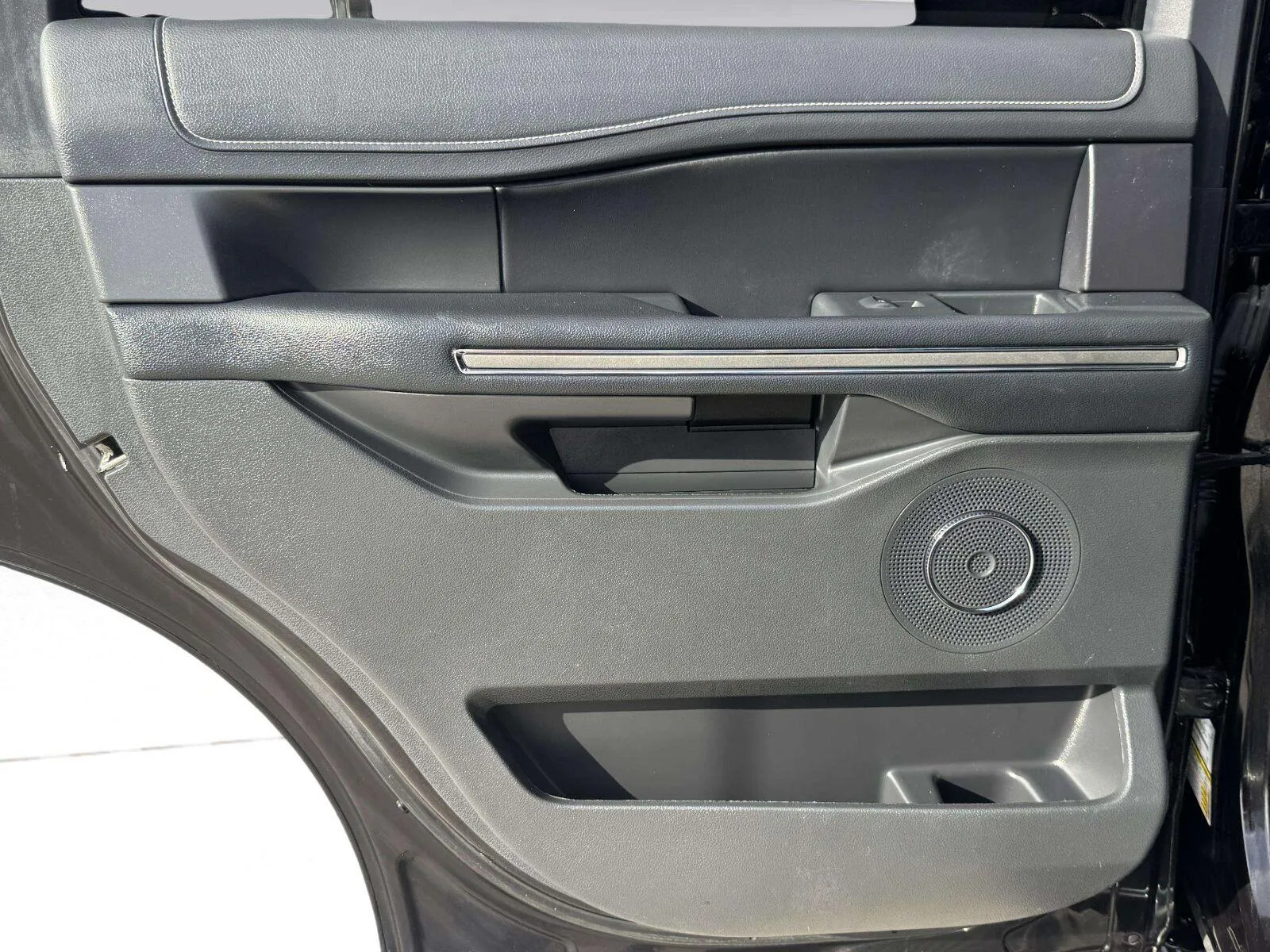 Ford Expedition photo 37