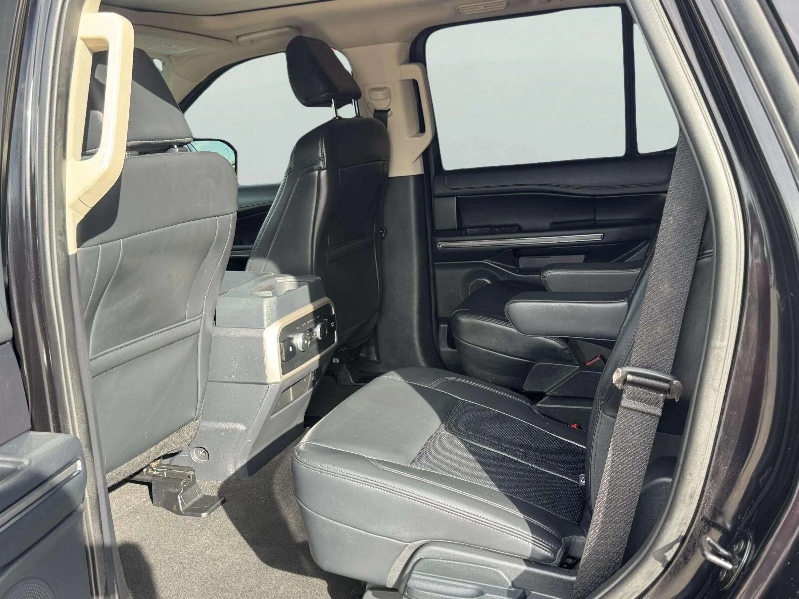 Ford Expedition photo 40