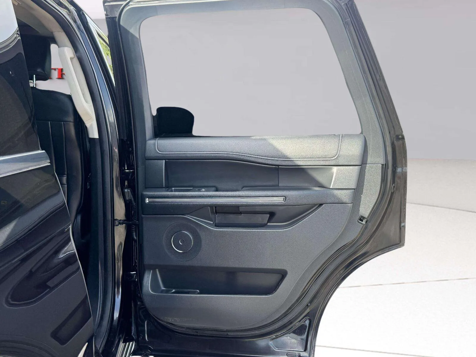 Ford Expedition photo 44