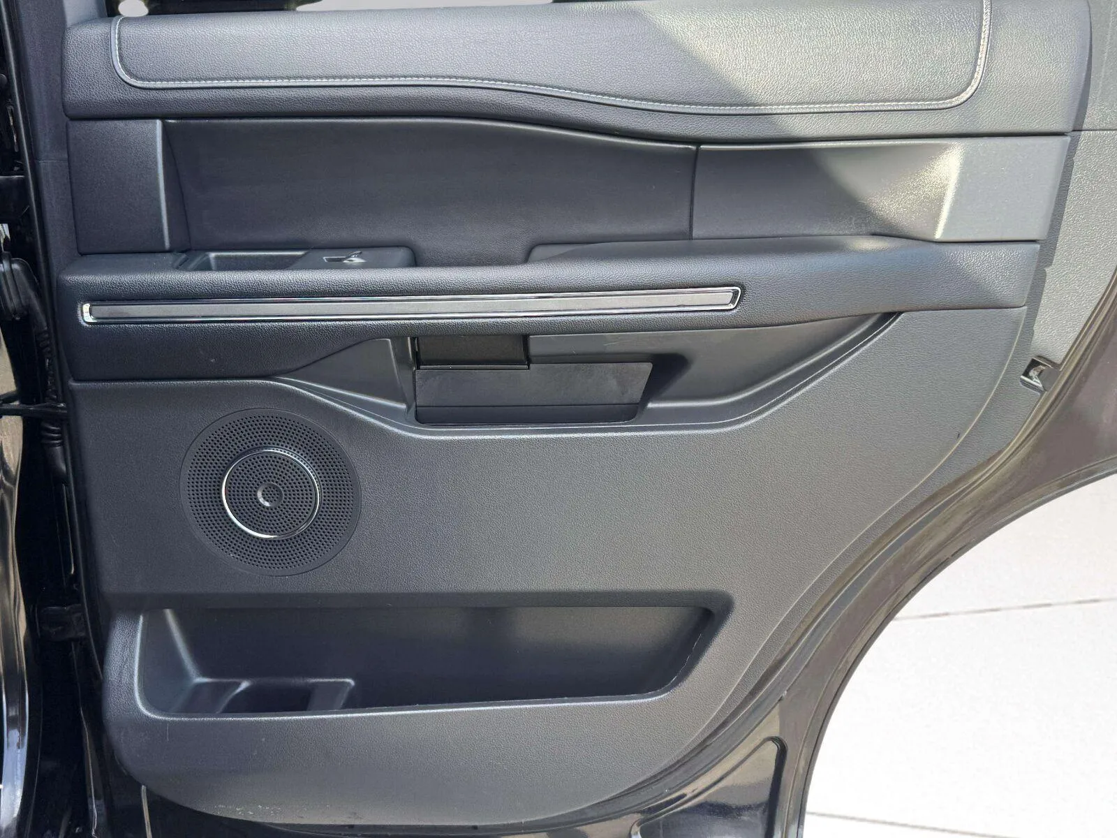 Ford Expedition photo 45