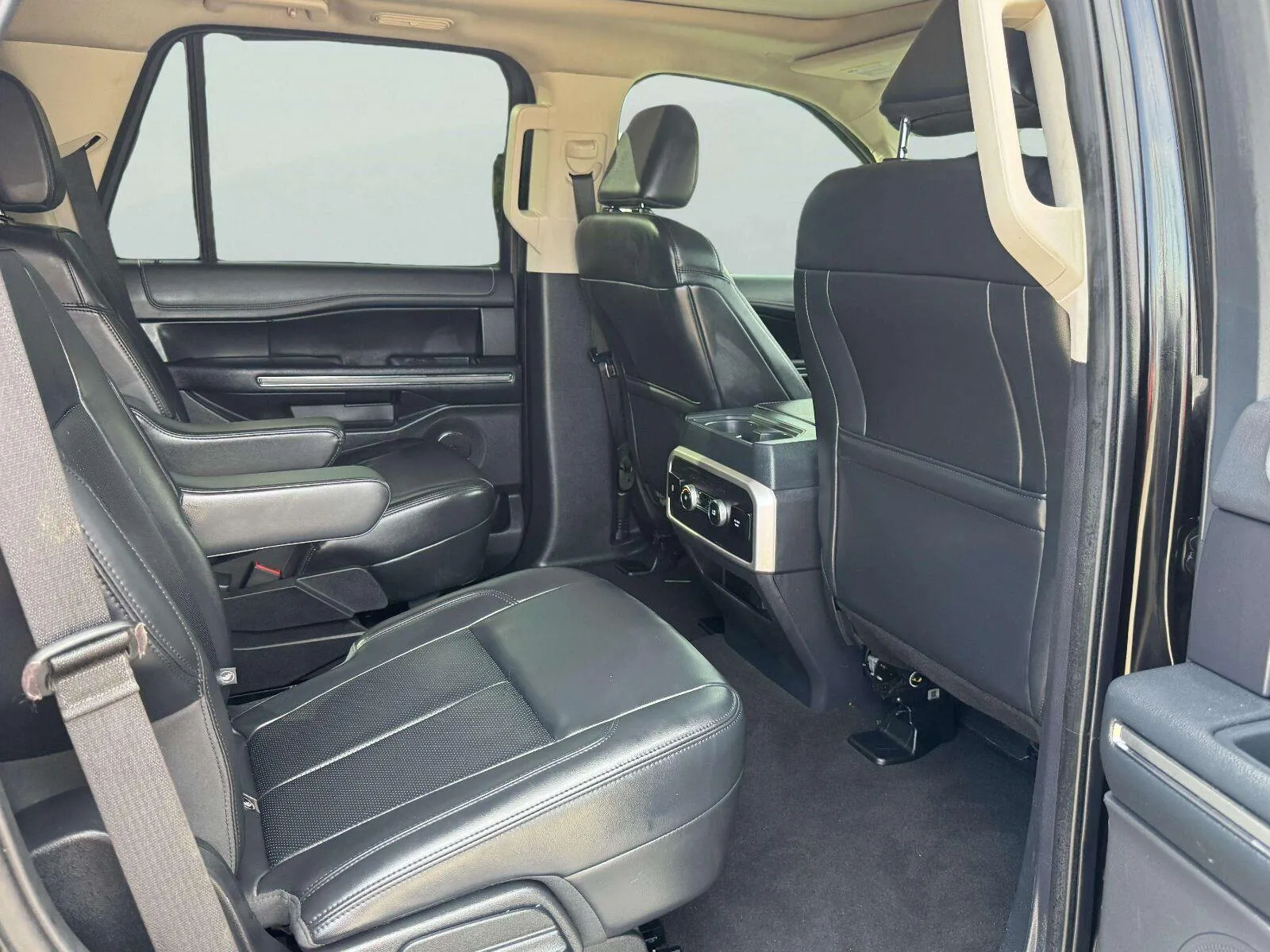 Ford Expedition photo 48