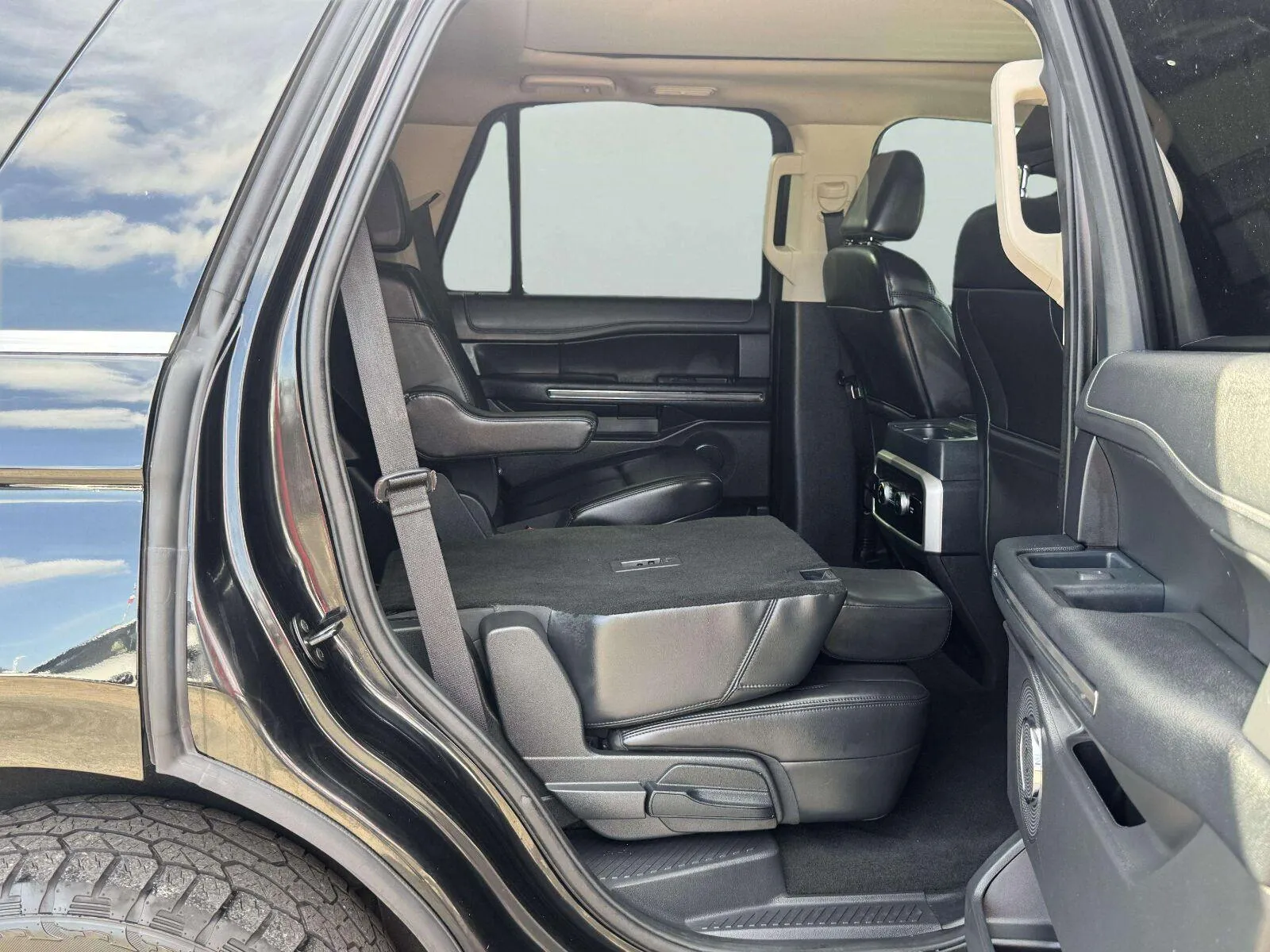 Ford Expedition photo 49