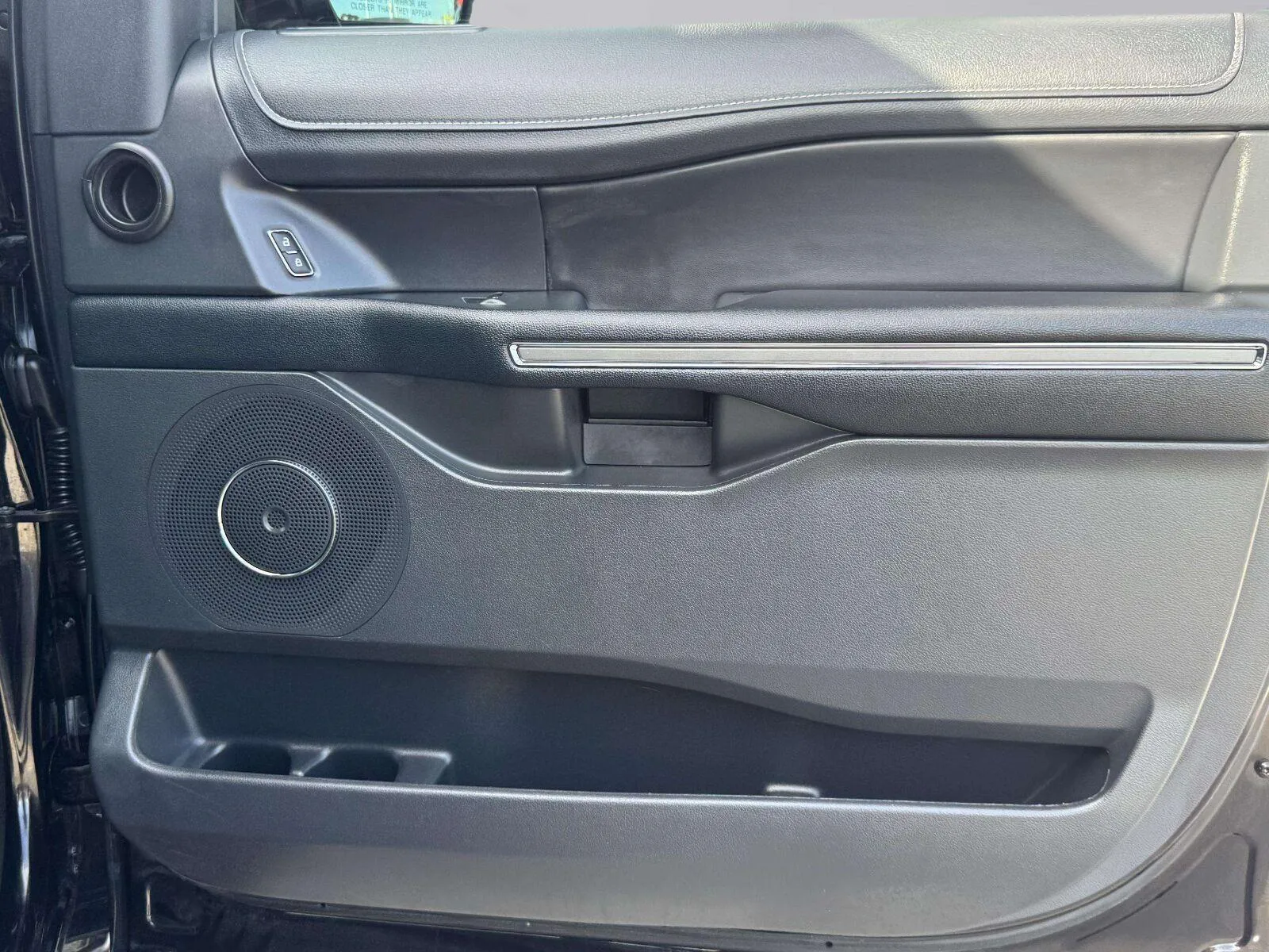Ford Expedition photo 57