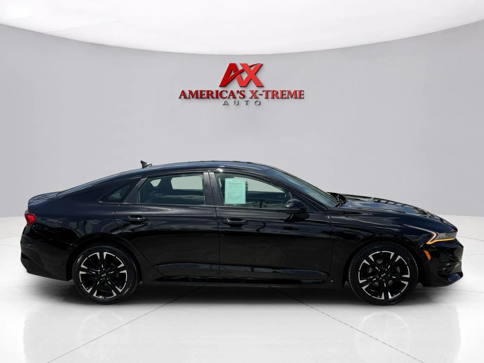 Kia K5 photo 7