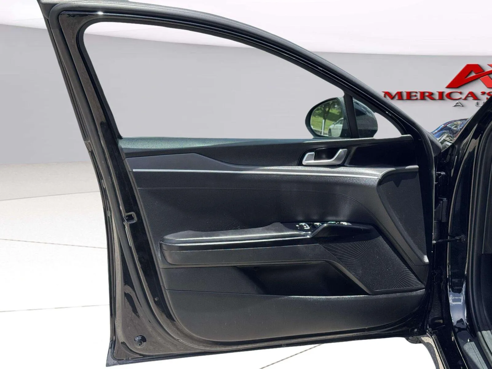 Kia K5 photo 17