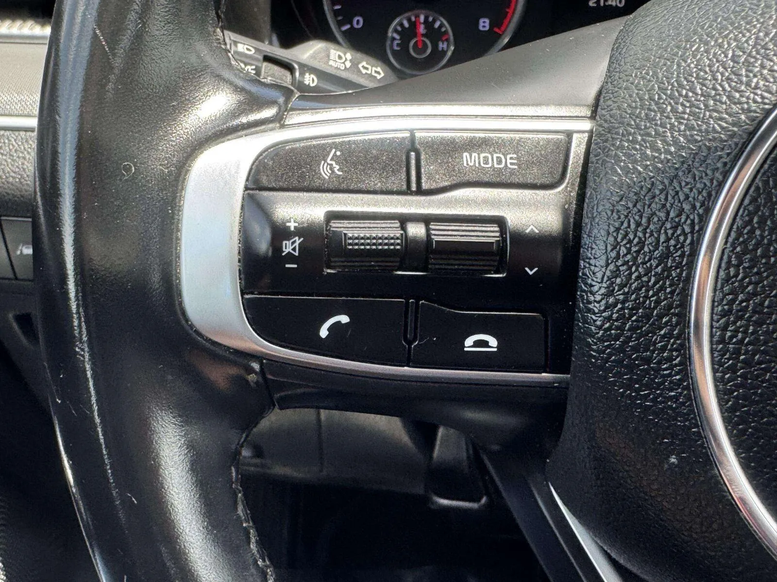 Kia K5 photo 26