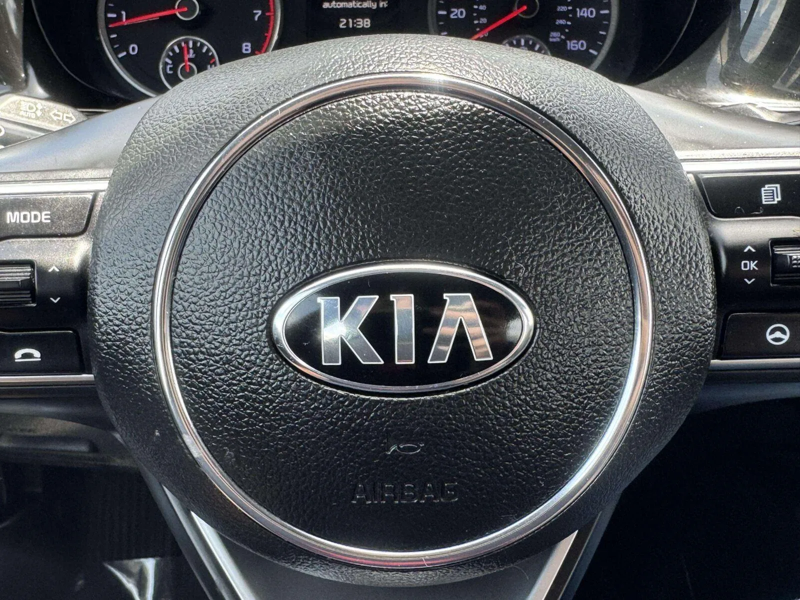 Kia K5 photo 27