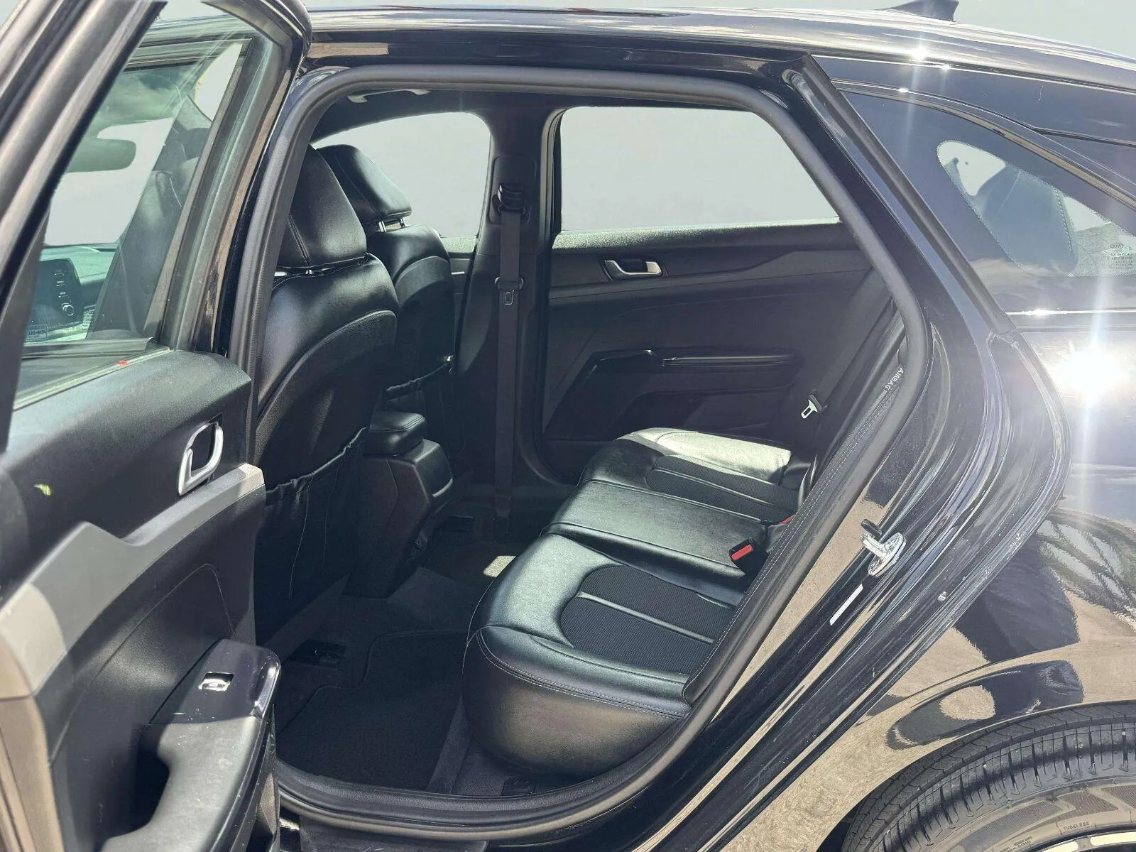Kia K5 photo 35