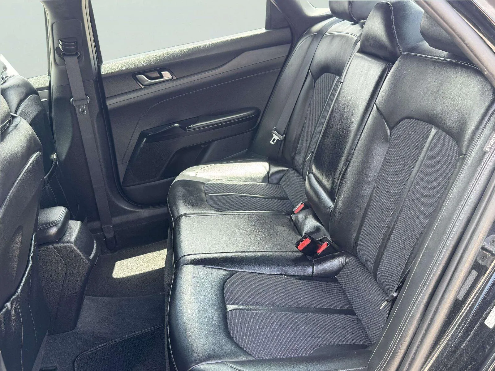 Kia K5 photo 39