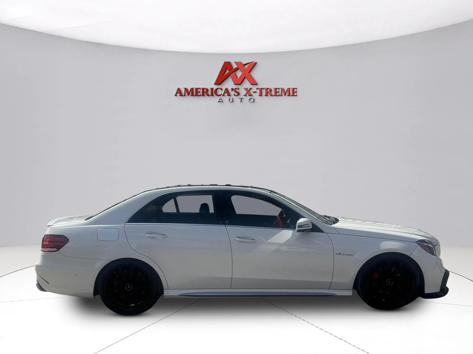 Mercedes-Benz E-Class photo 6
