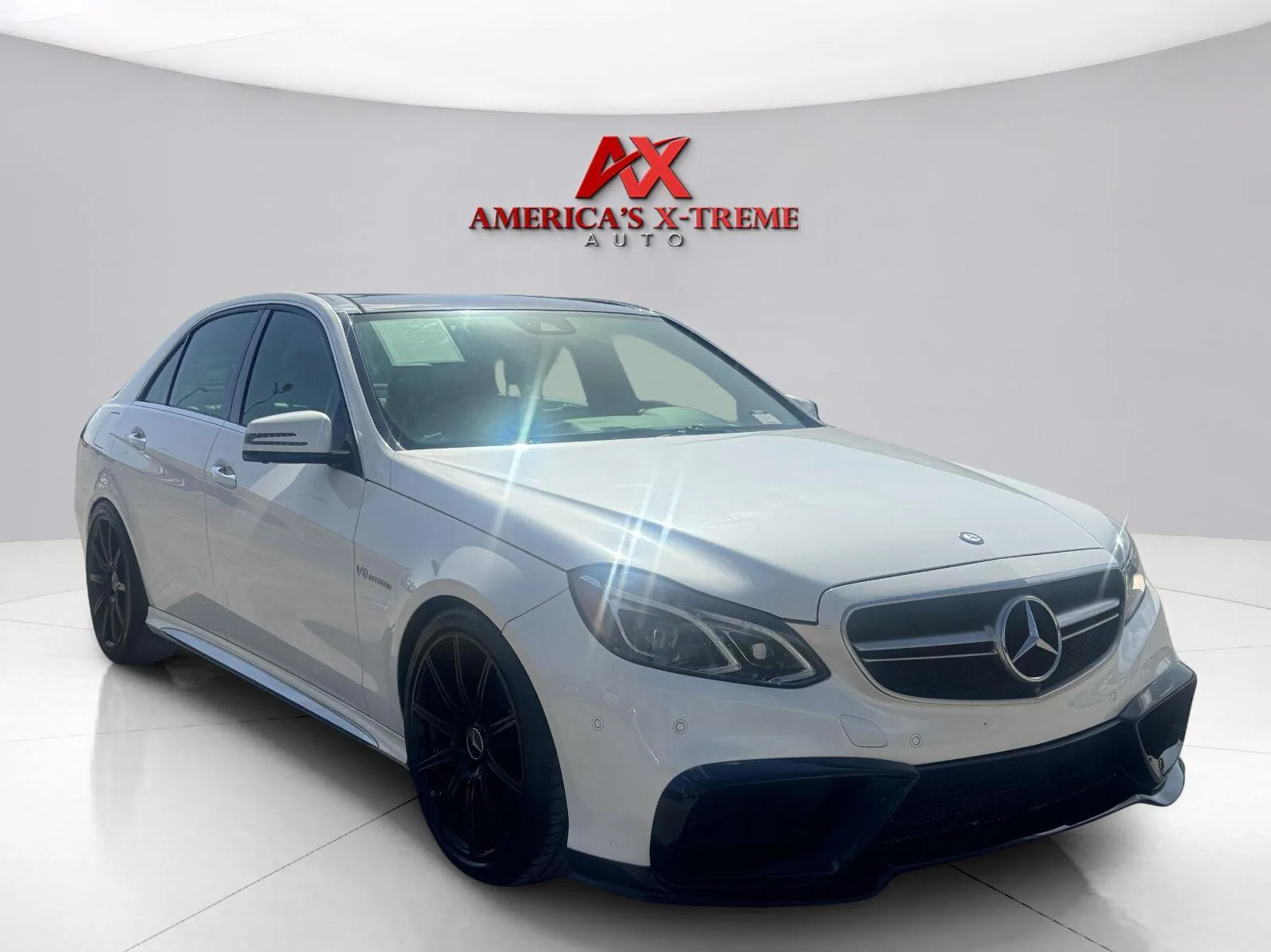 Mercedes-Benz E-Class photo 7
