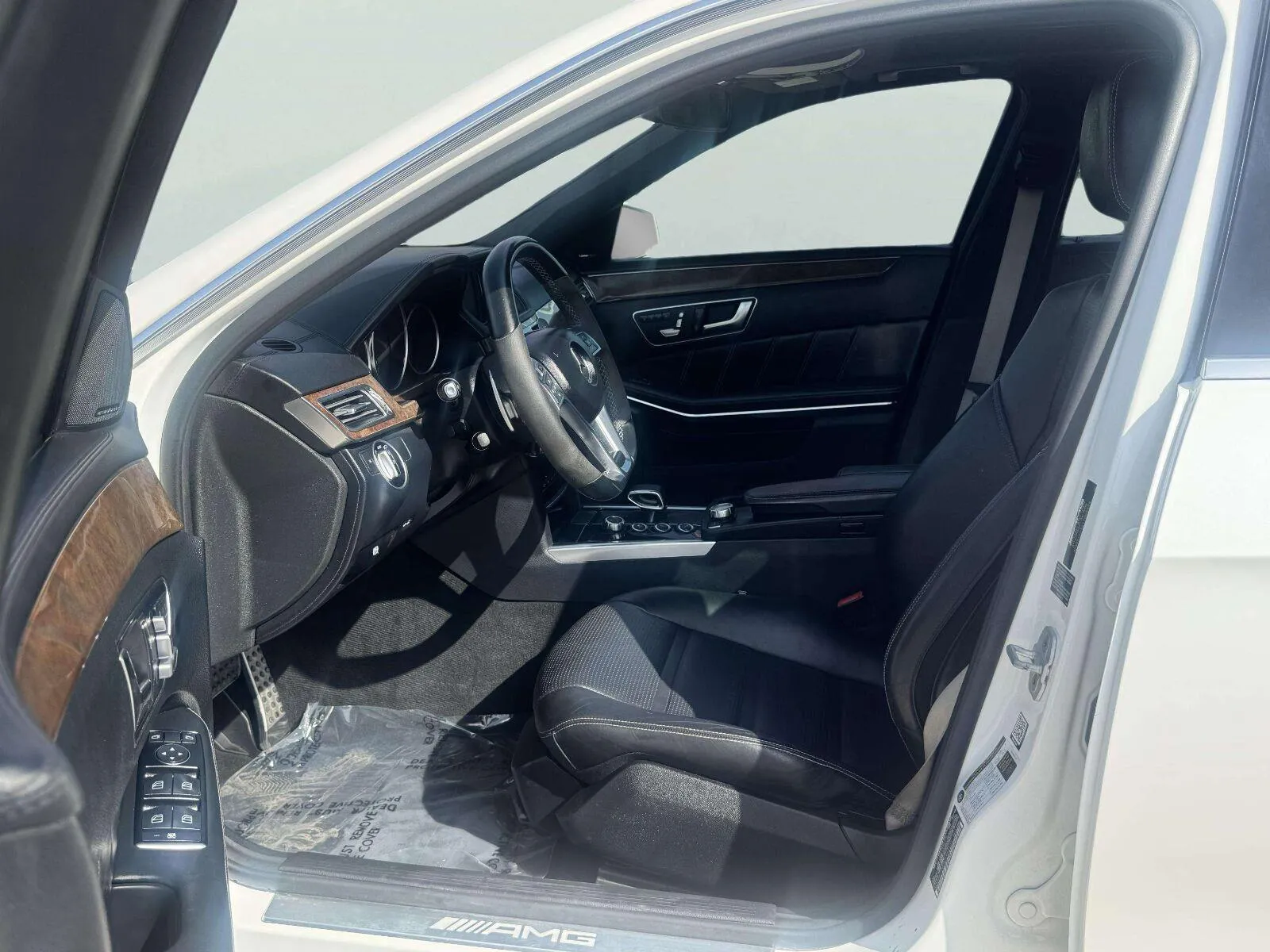 Mercedes-Benz E-Class photo 15