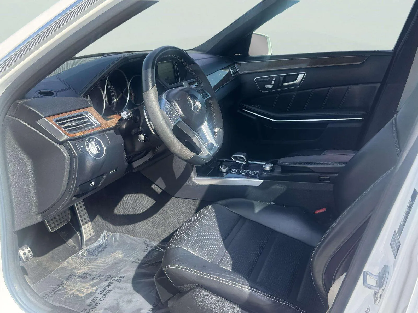Mercedes-Benz E-Class photo 20