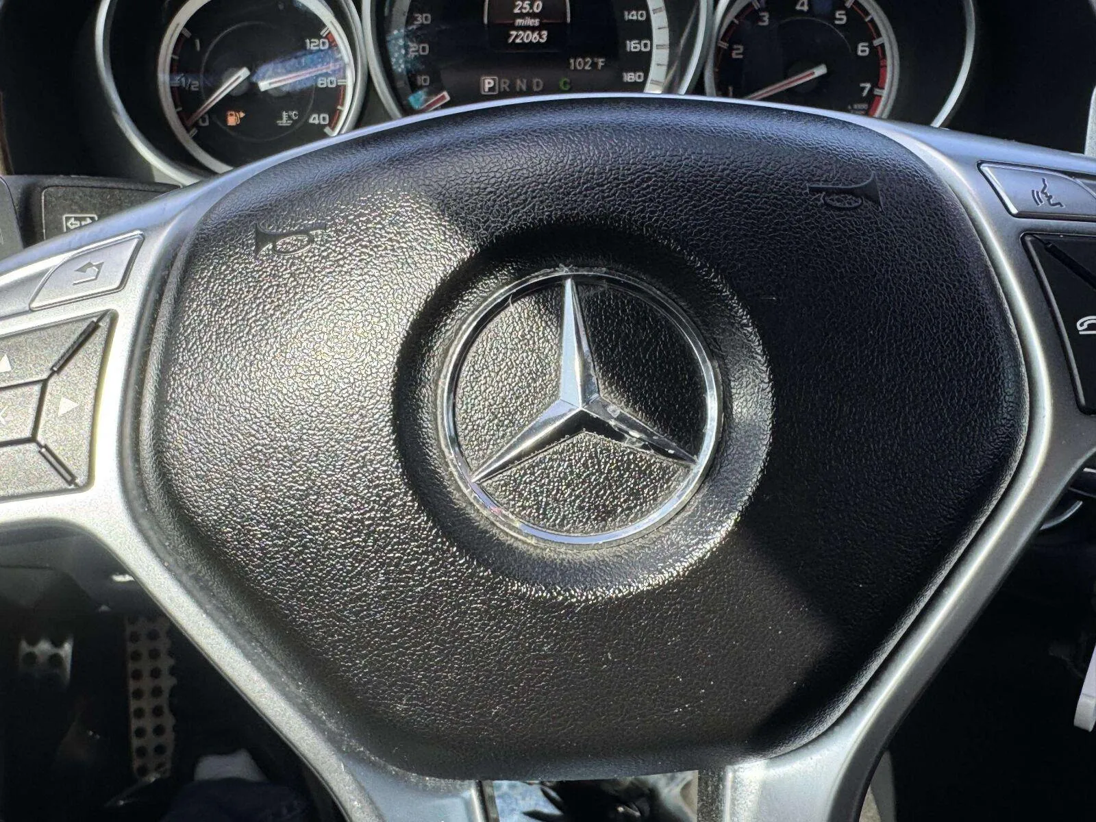 Mercedes-Benz E-Class photo 25