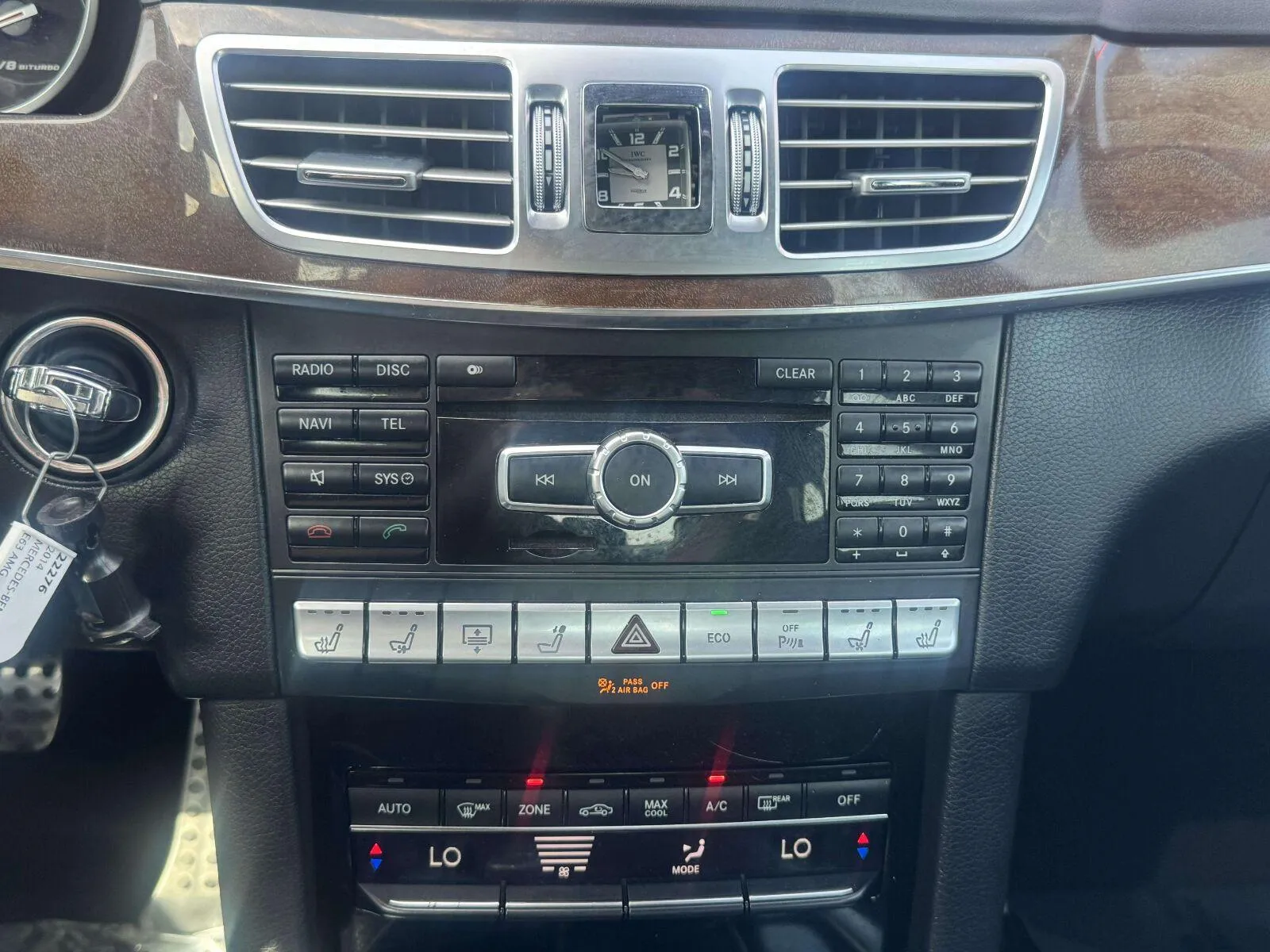 Mercedes-Benz E-Class photo 31