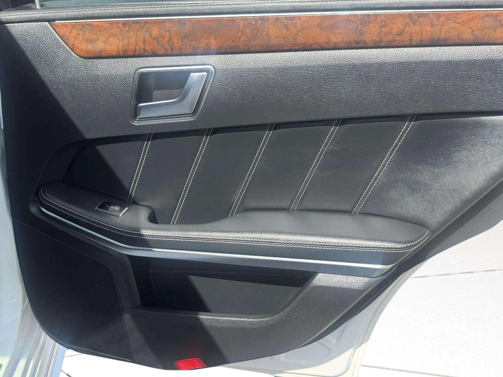 Mercedes-Benz E-Class photo 40