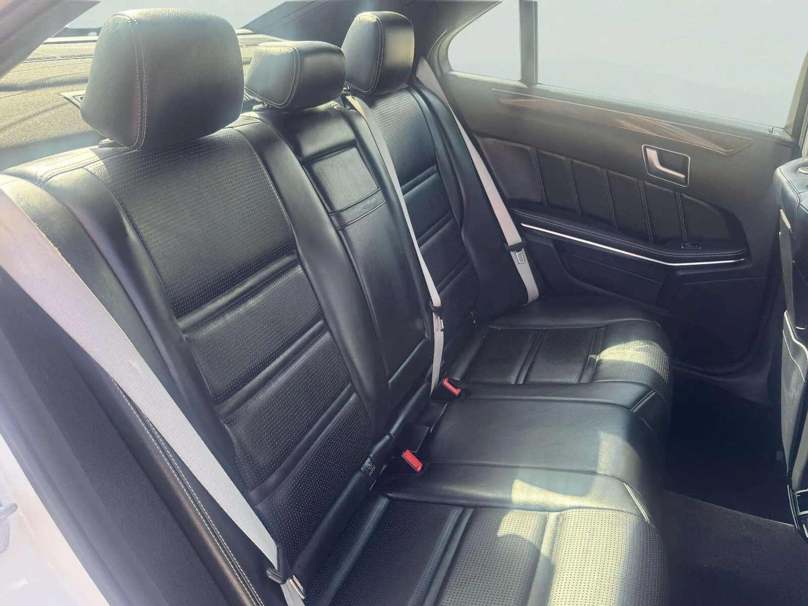 Mercedes-Benz E-Class photo 41
