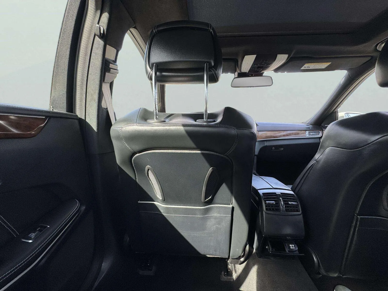 Mercedes-Benz E-Class photo 43