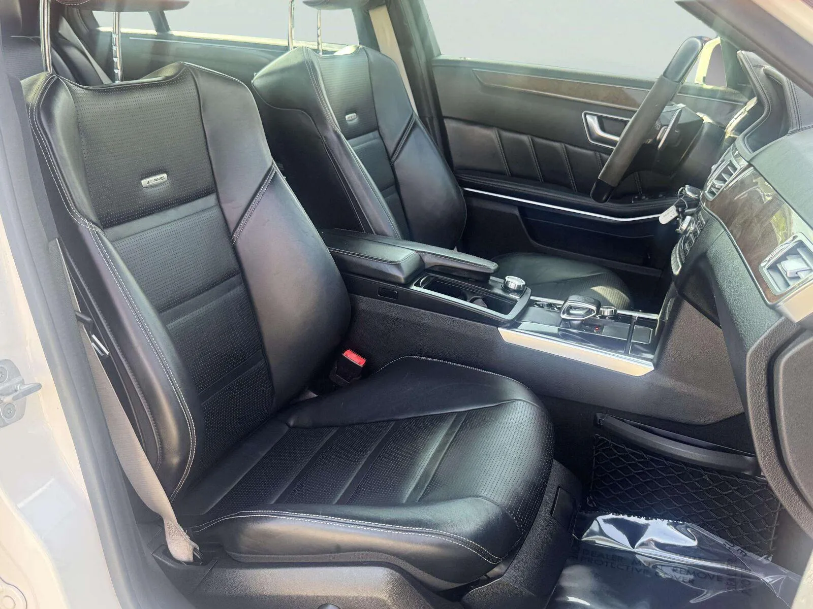Mercedes-Benz E-Class photo 50