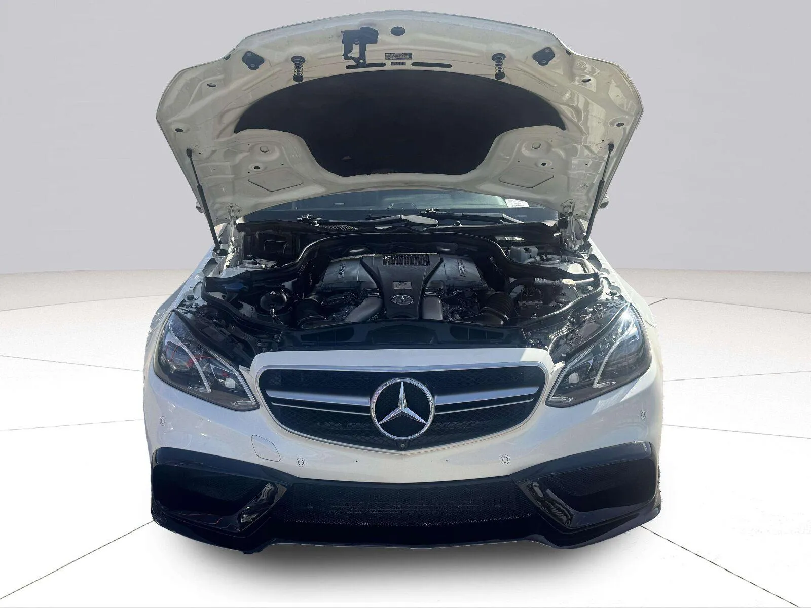 Mercedes-Benz E-Class photo 60