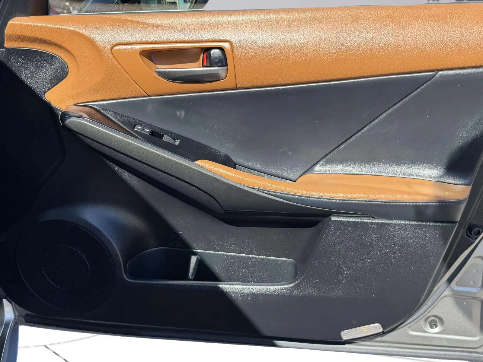 Lexus IS photo 50
