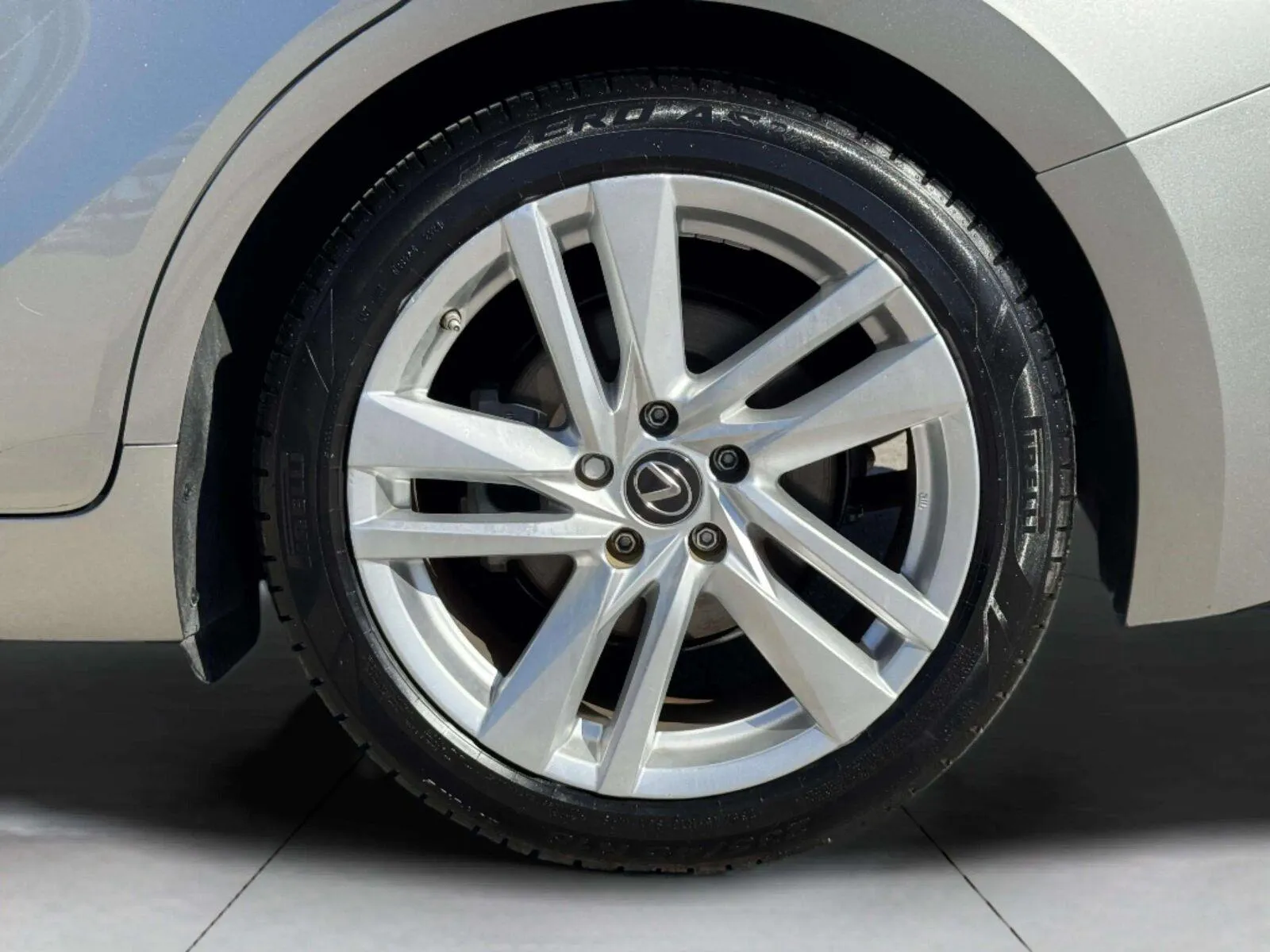 Lexus IS photo 57