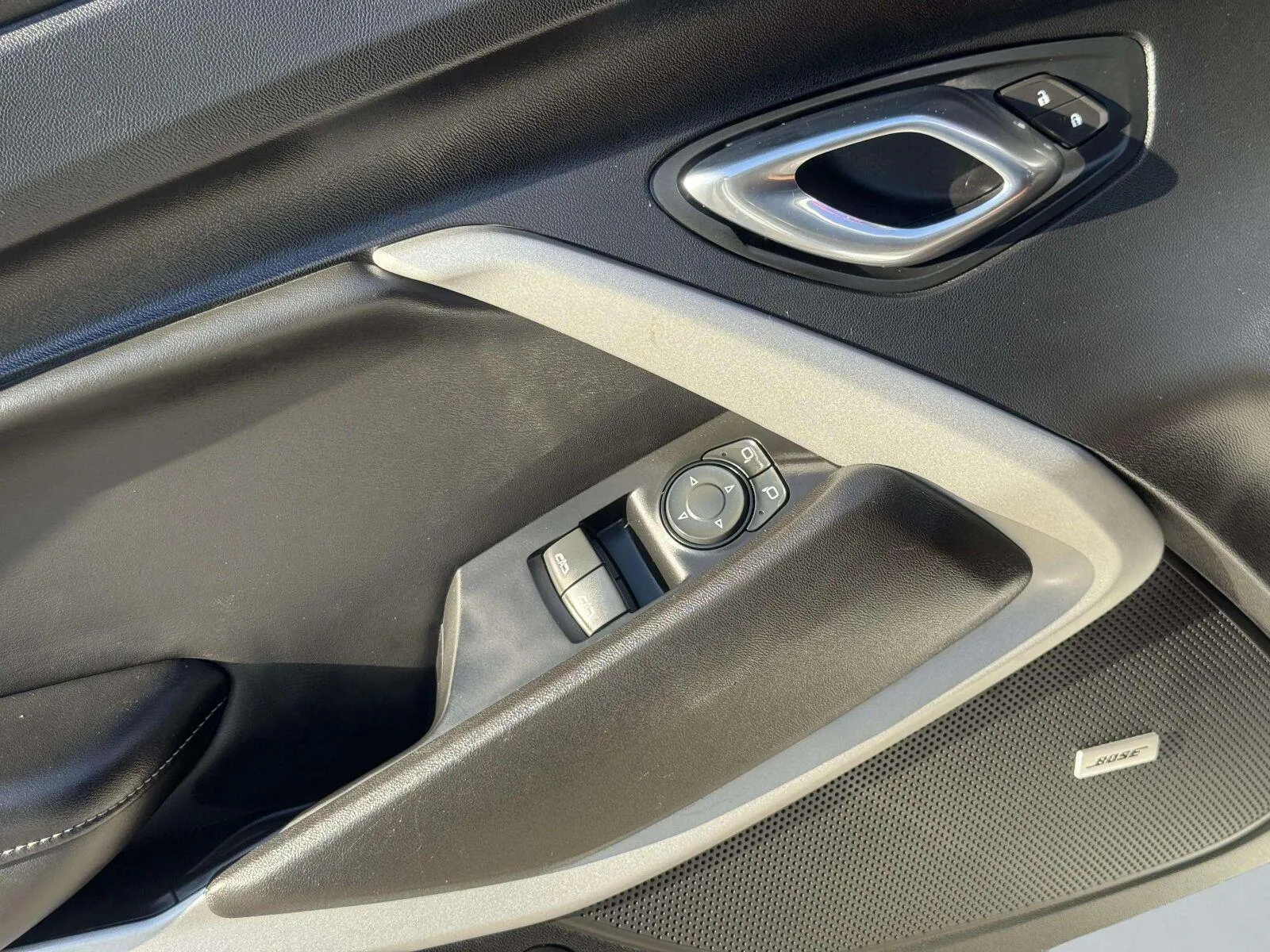 2019 Chevrolet Camaro 19