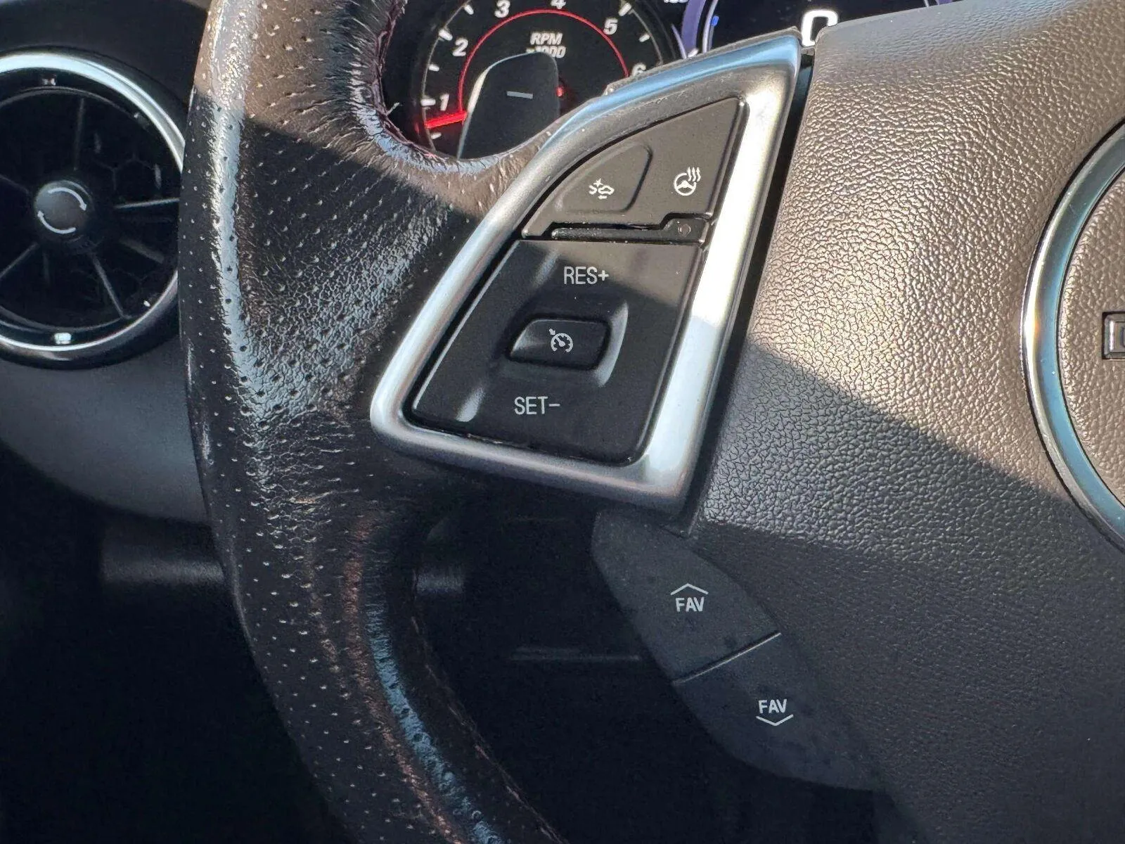2019 Chevrolet Camaro 26