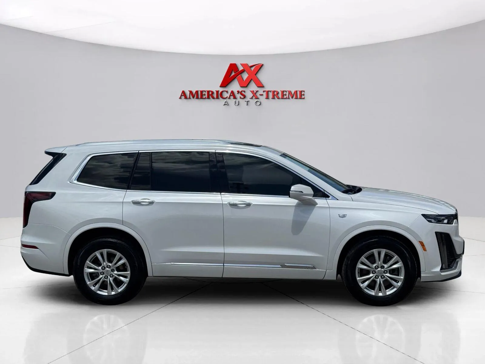 Cadillac XT6 photo 7