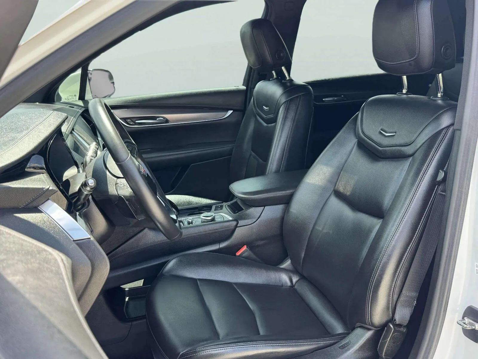 Cadillac XT6 photo 21
