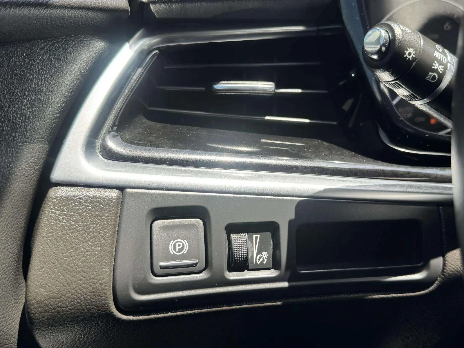 Cadillac XT6 photo 23