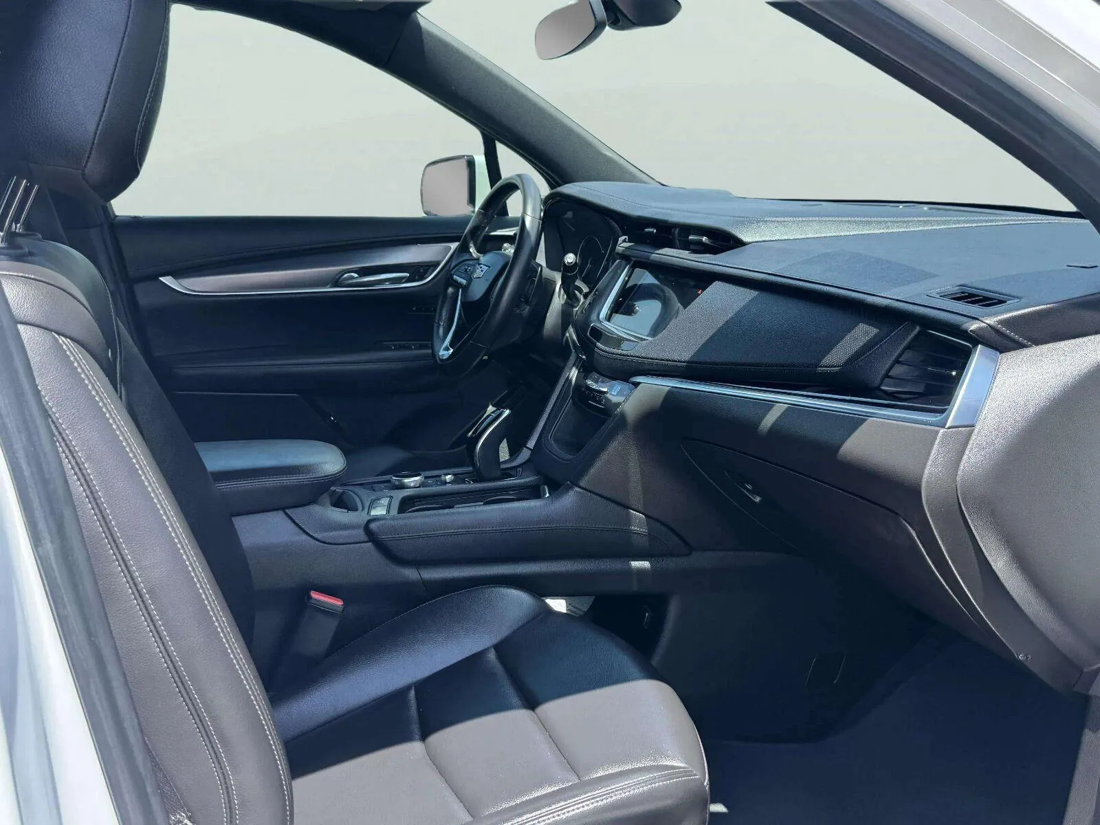 Cadillac XT6 photo 56