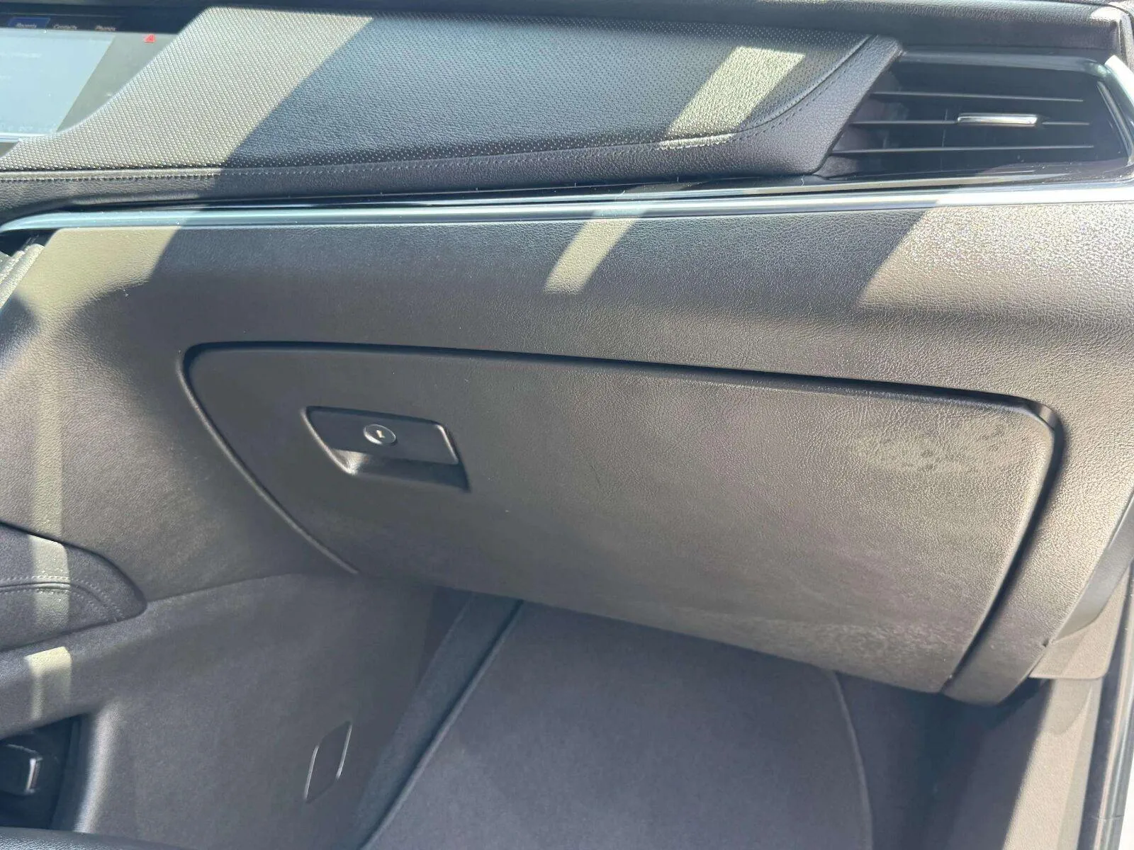 Cadillac XT6 photo 57